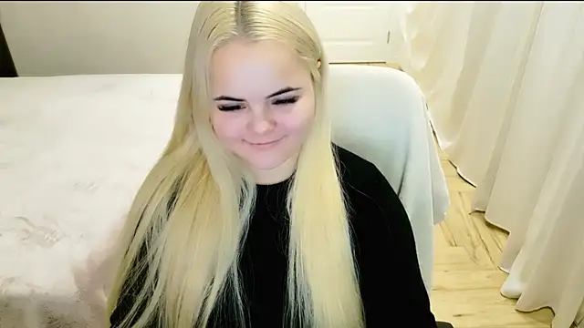 lovely-eyes online show from 19, 12, 2024