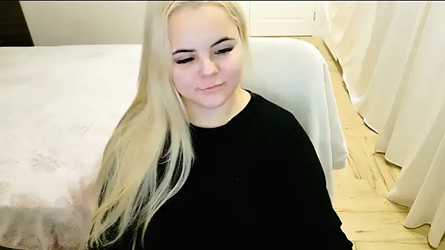 lovely-eyes online show from 19, 12, 2024