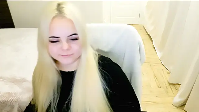 lovely-eyes online show from 21, 12, 2024