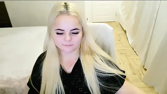 lovely-eyes online show from 26, 12, 2024