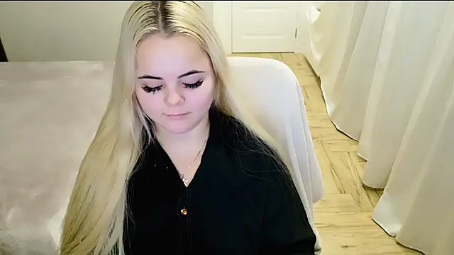 lovely-eyes online show from 12, 1, 2025