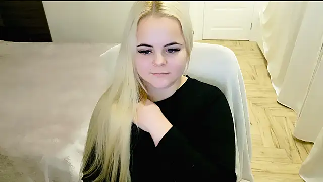 lovely-eyes online show from 24, 1, 2025