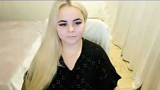 lovely-eyes online show from 3, 2, 2025