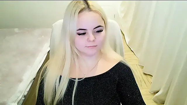 lovely-eyes online show from 17, 2, 2025