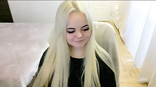 lovely-eyes online show from 26, 2, 2025