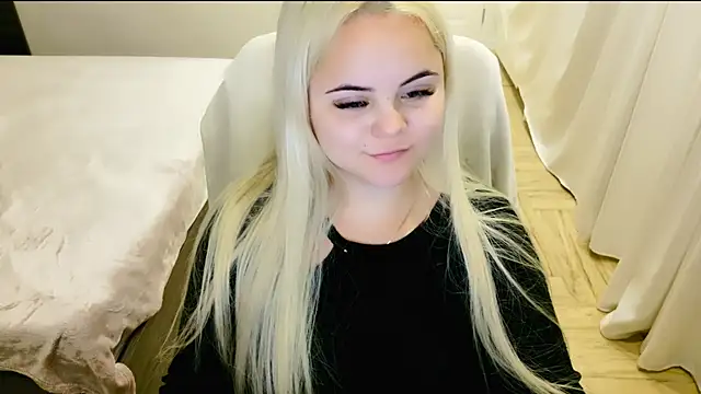 lovely-eyes online show from 18, 3, 2025