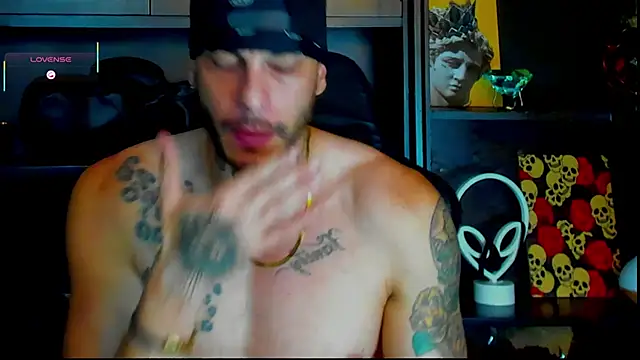 Snapshot of RickG_Oficial chatting on 19, 9, 2025 RickG Oficial online show from 19, 9, 2025