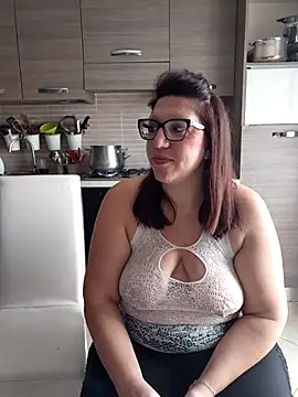 carolyne2023 online show from 1, 12, 2025