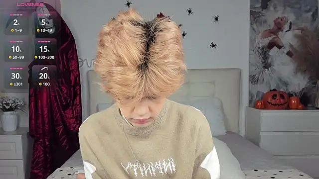 Felix Rey online show from 15, 10, 2025