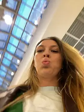 Sweet   Emily online show from 14, 1, 2026