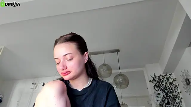 Snapshot of IreneVON chatting on 12, 5, 2026 IreneVON online show from 12, 5, 2026