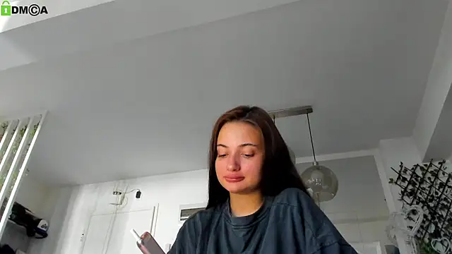 Snapshot of IreneVON chatting on 11, 6, 2026 IreneVON online show from 11, 6, 2026