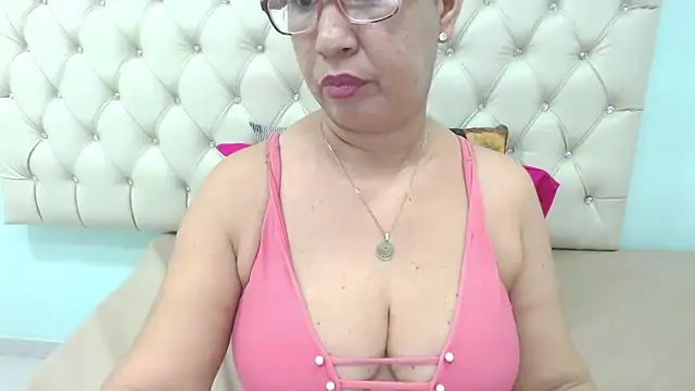 MilfPleasure online show from 26, 1, 2025