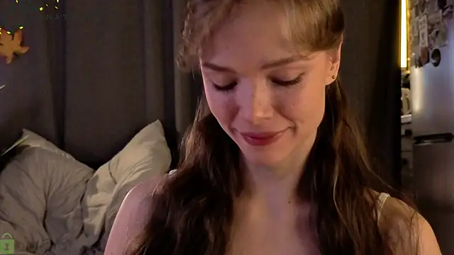 Eva Natsumi online show from 9, 11, 2025