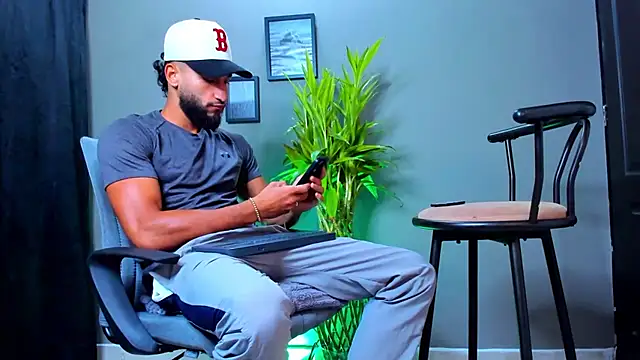 Damian 022 online show from 9, 10, 2025