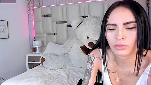 Snapshot of Bella_ev chatting on 10, 5, 2026 Bella ev online show from 10, 5, 2026