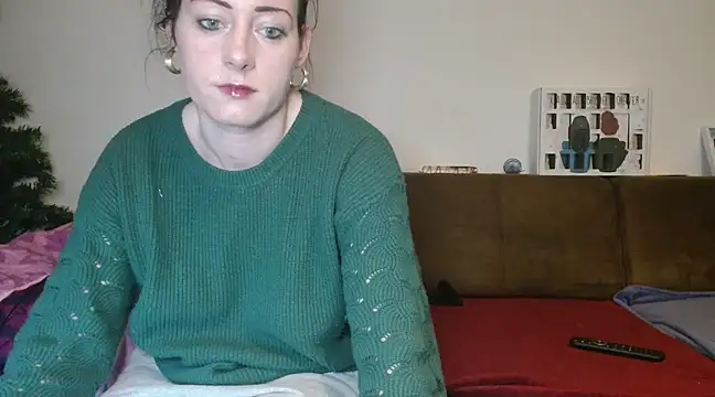 Jasmin-White online show from 2, 1, 2025