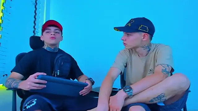 HOT boy2025 online show from 13, 11, 2025