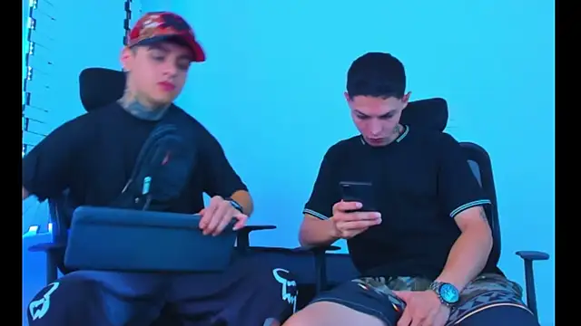 HOT boy2025 online show from 16, 11, 2025