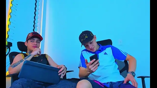 HOT boy2025 online show from 30, 11, 2025