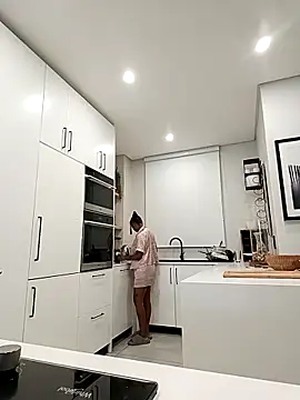 Mayo01  online show from 14, 9, 2025