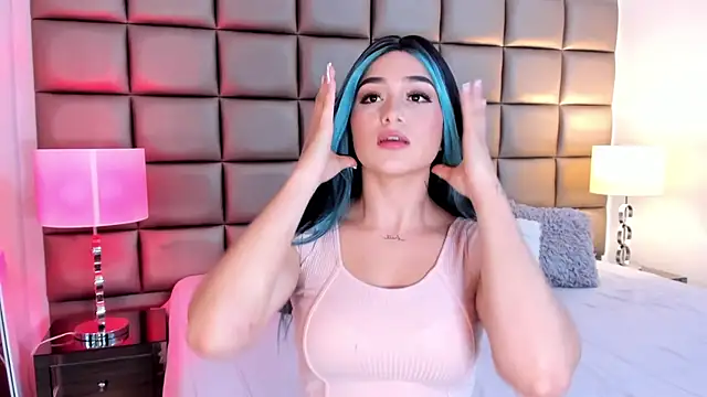 Snapshot of AnnyHizzle chatting on 18, 2, 2025 AnnyHizzle online show from 18, 2, 2025