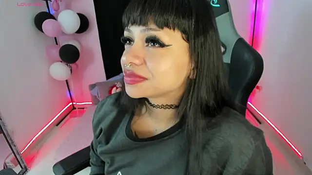 Snapshot of zoesullivan chatting on 9, 12, 2024 zoesullivan online show from 9, 12, 2024
