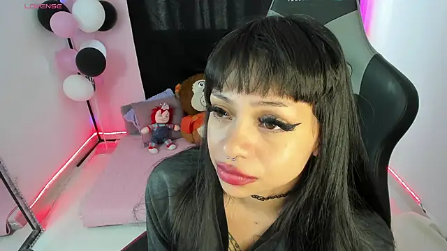 Snapshot of zoesullivan chatting on 9, 12, 2024 zoesullivan online show from 9, 12, 2024