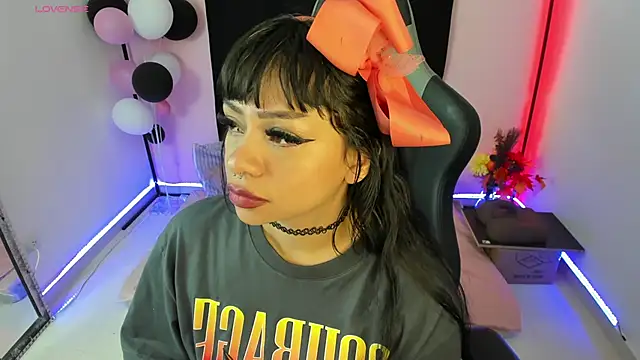 Snapshot of zoesullivan chatting on 22, 12, 2024 zoesullivan online show from 22, 12, 2024