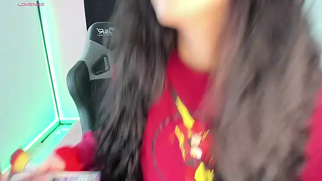 Snapshot of zoesullivan chatting on 28, 12, 2024 zoesullivan online show from 28, 12, 2024