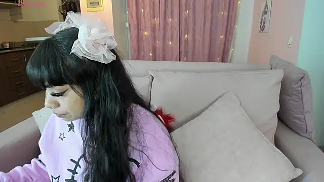 Snapshot of zoesullivan chatting on 13, 1, 2025 zoesullivan online show from 13, 1, 2025