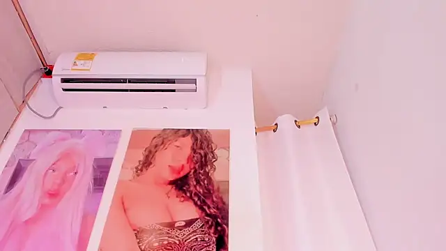 Snapshot of MiaKirshner chatting on 27, 2, 2026 MiaKirshner online show from 27, 2, 2026