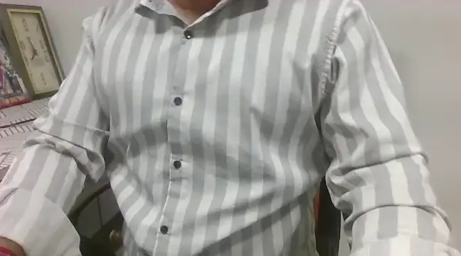 Snapshot of indianbull3684 chatting on 7, 1, 2025 indianbull3684 online show from 7, 1, 2025