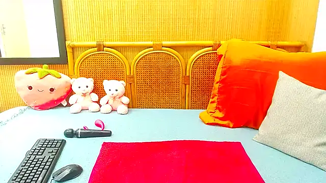 HugeMassiveBooty online show from 17, 2, 2025