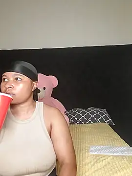 R-thequeen online show from 23, 3, 2026