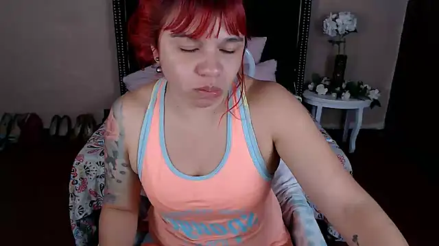 Snapshot of VioletaaaSlave chatting on 1, 6, 2026 VioletaaaSlave online show from 1, 6, 2026