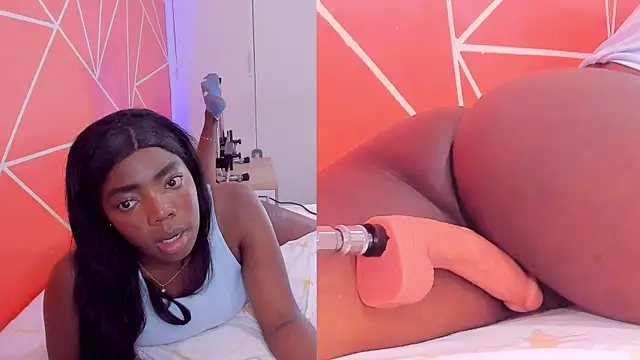 zoeethompson cm online show from 5, 1, 2025