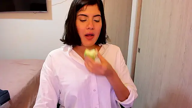 misstoya online show from 12, 3, 2026