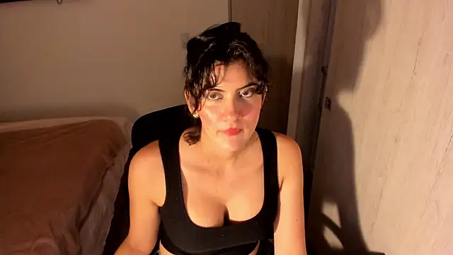 misstoya online show from 20, 7, 2026