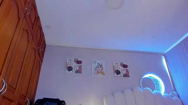 martinaaricci online show from 12, 11, 2025