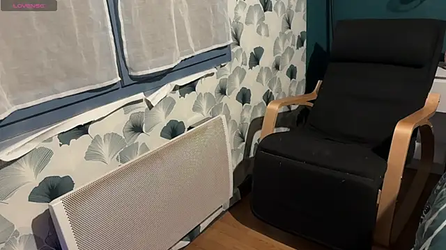 Nina blain online show from 16, 9, 2025