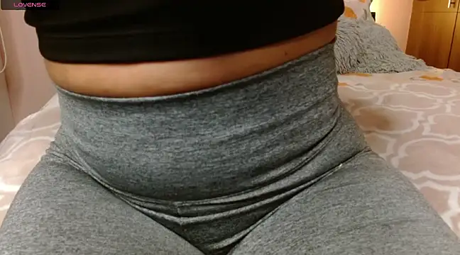 Roussmariehenao online show from 5, 2, 2025