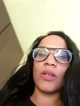 Roussmariehenao online show from 21, 2, 2025