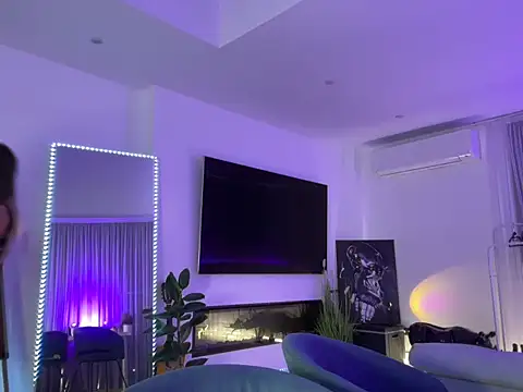 Snapshot of Mika_Miller chatting on 12, 9, 2025 Mika Miller online show from 12, 9, 2025