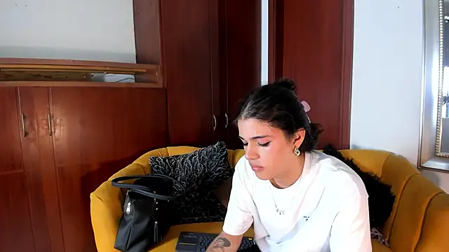 NoahCasstro online show from 13, 2, 2025