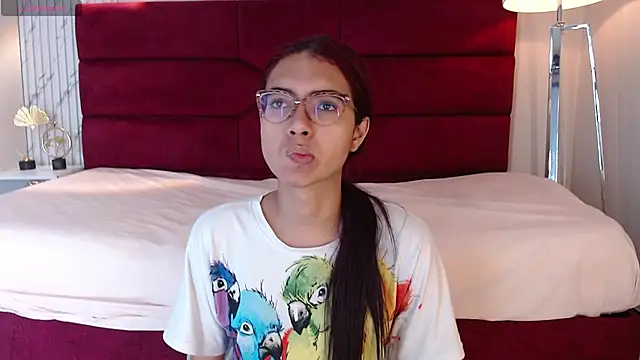 Snapshot of sara_saenz99 chatting on 25, 1, 2025 sara saenz99 online show from 25, 1, 2025