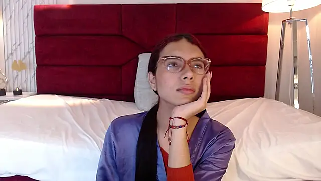 Snapshot of sara_saenz99 chatting on 8, 2, 2025 sara saenz99 online show from 8, 2, 2025
