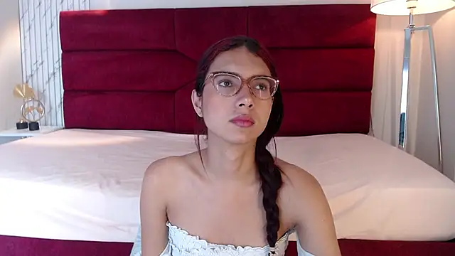 Snapshot of sara_saenz99 chatting on 21, 2, 2025 sara saenz99 online show from 21, 2, 2025
