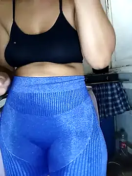 Snapshot of Andreita_95 chatting on 17, 2, 2025 Andreita 95 online show from 17, 2, 2025