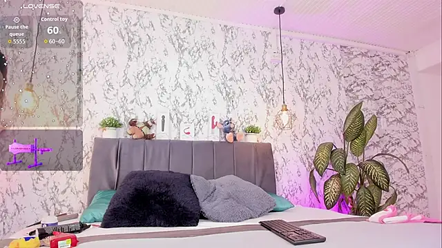 Snapshot of aihnoa_split chatting on 12, 11, 2025 aihnoa split online show from 12, 11, 2025